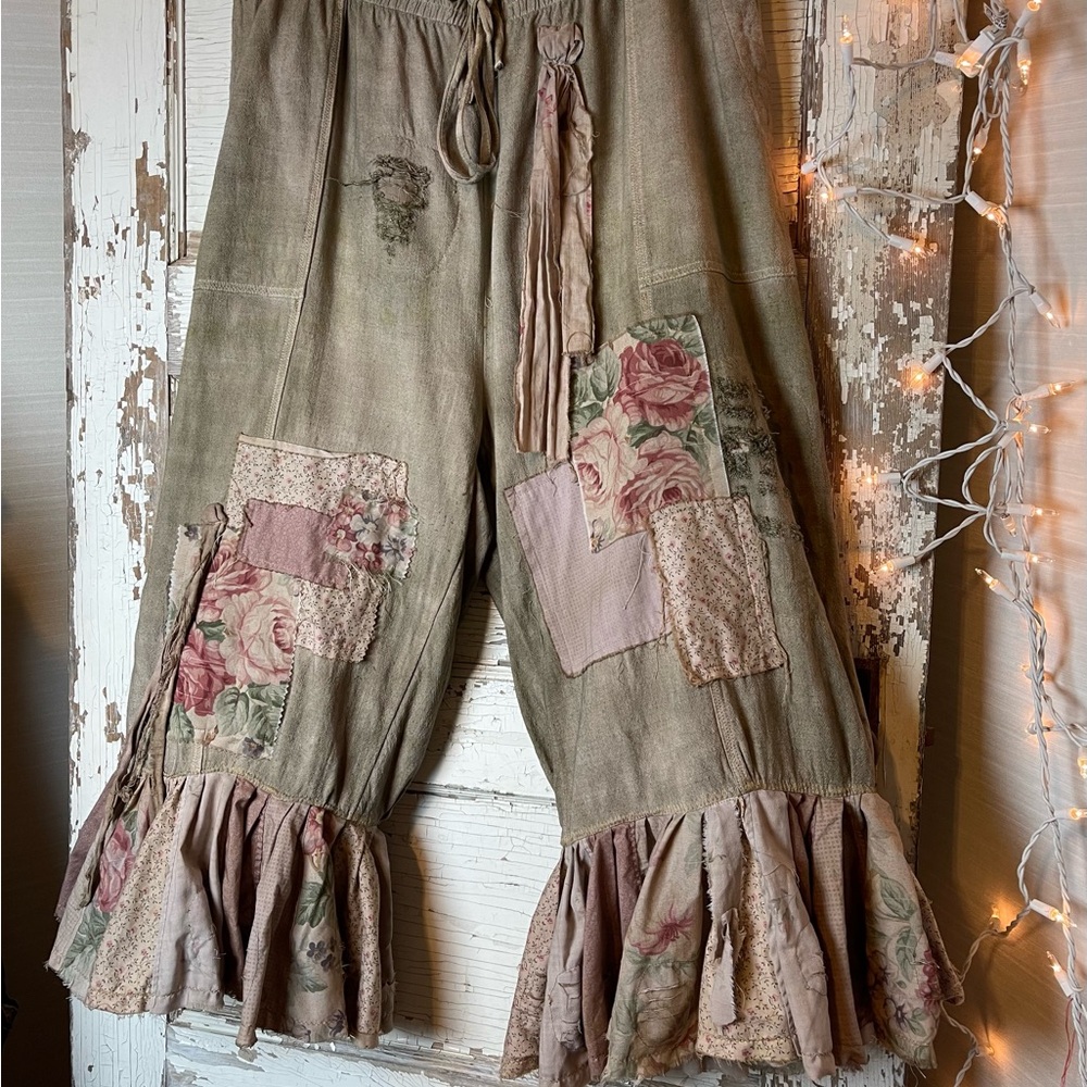 1X plus size upcycled lagenlook bloomers pantaloons crop pants